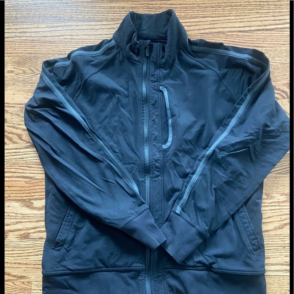 Lululemon black grey accents sz XXL full zip sweatshirt stylish comfy